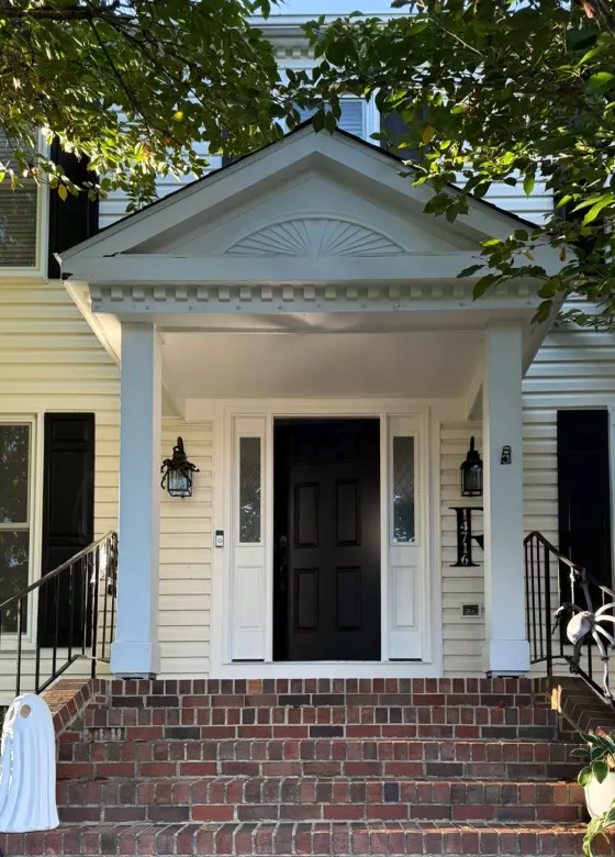 Entry Door Replacement project photo.