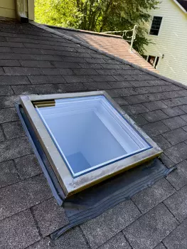 Glass Replacement (skylight) project photo.
