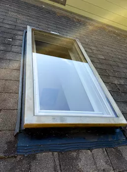 Glass Replacement (skylight) project photo.