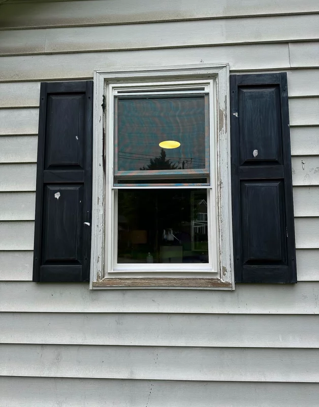 Vinyl Double-Hung Window Replacement gallery photo.