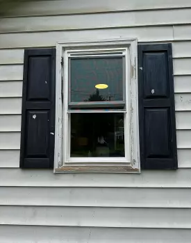 Vinyl Double-Hung Window Replacement project photo.