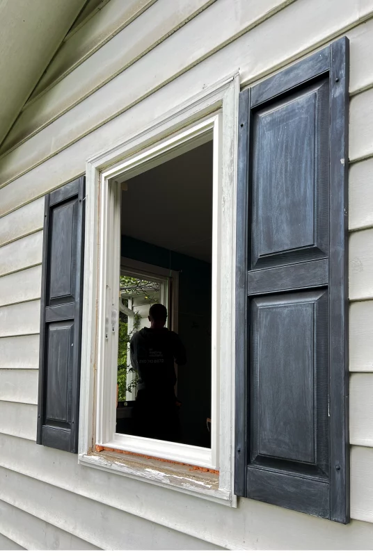 Vinyl Double-Hung Window Replacement gallery photo.