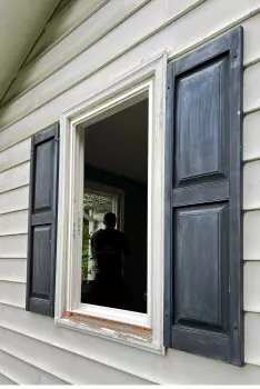 Vinyl Double-Hung Window Replacement project photo.