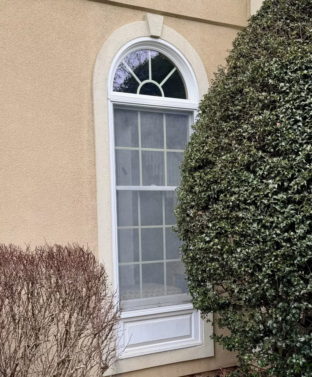 Half Circle Window Glass Replacement –Custom Shape project photo